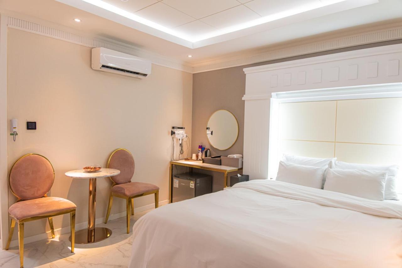 Knox Hotel Cheonan Eksteriør billede